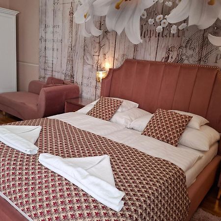 Kek Laguna Wellness Apartmanok Egerszalók Exteriér fotografie