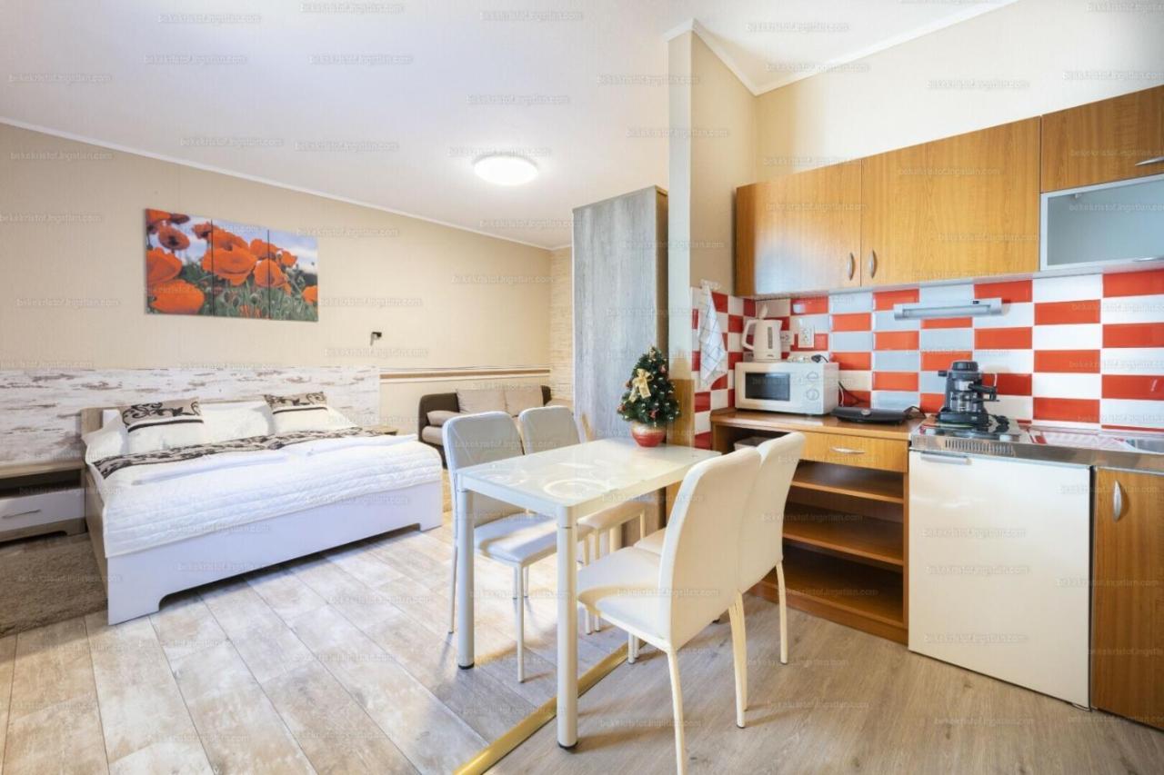 Kek Laguna Wellness Apartmanok Egerszalók Exteriér fotografie