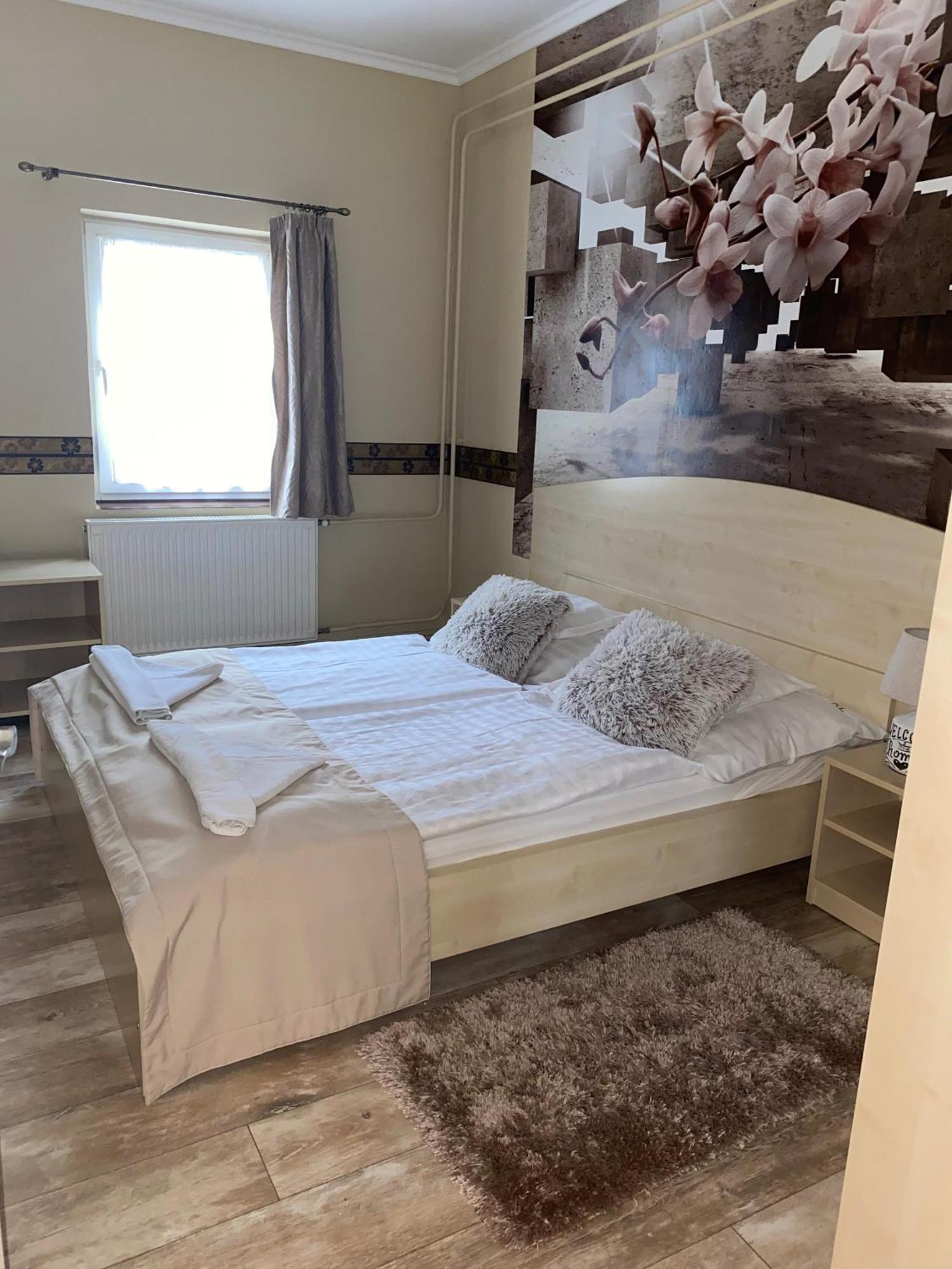 Kek Laguna Wellness Apartmanok Egerszalók Exteriér fotografie