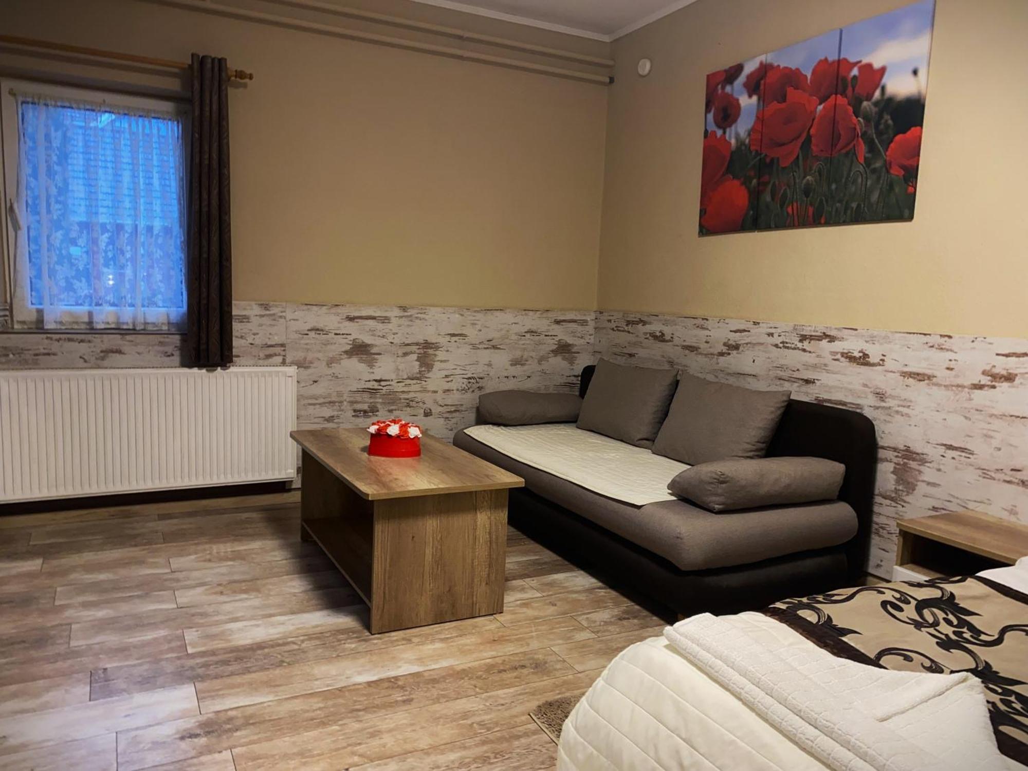 Kek Laguna Wellness Apartmanok Egerszalók Exteriér fotografie