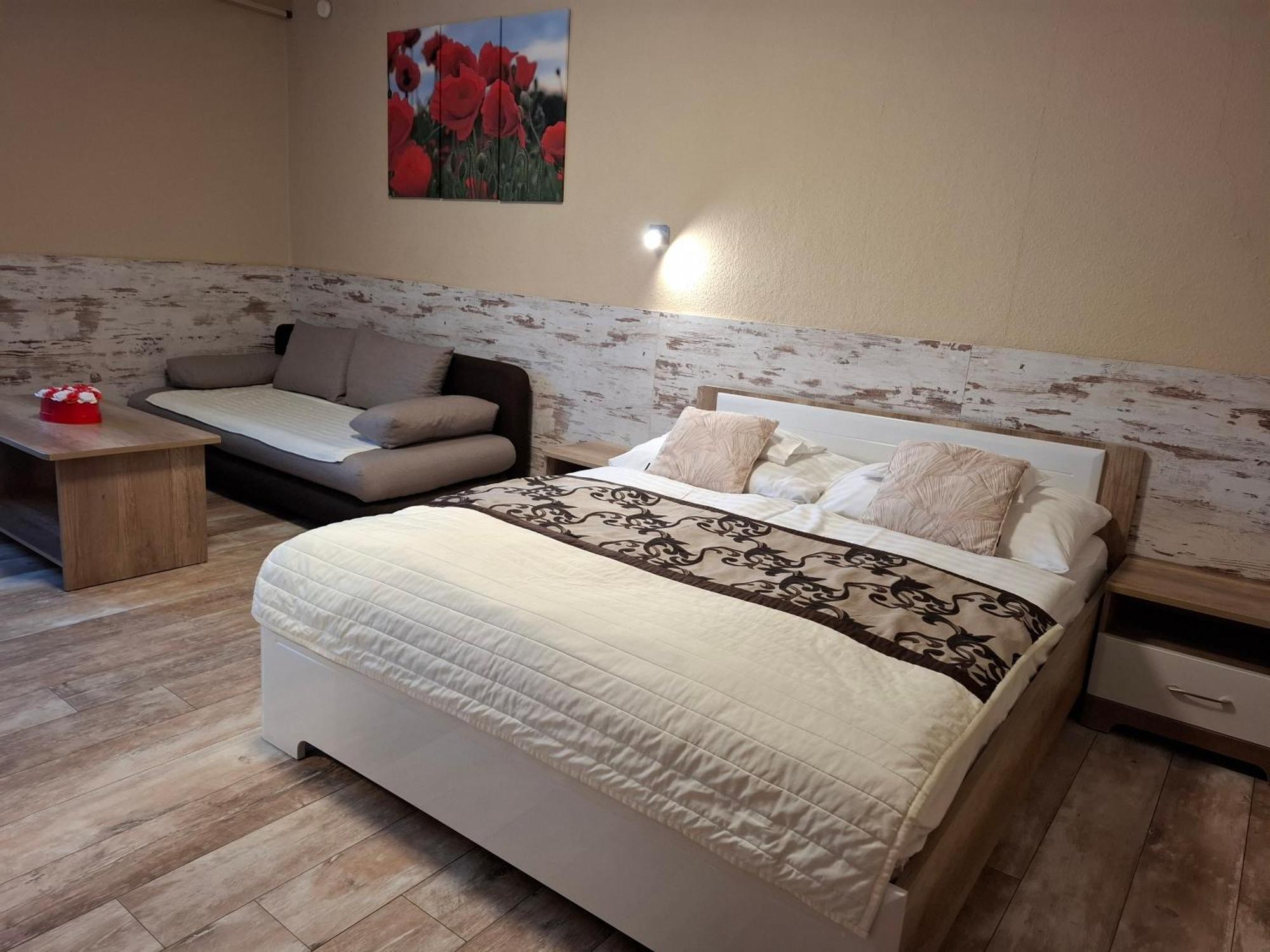 Kek Laguna Wellness Apartmanok Egerszalók Exteriér fotografie