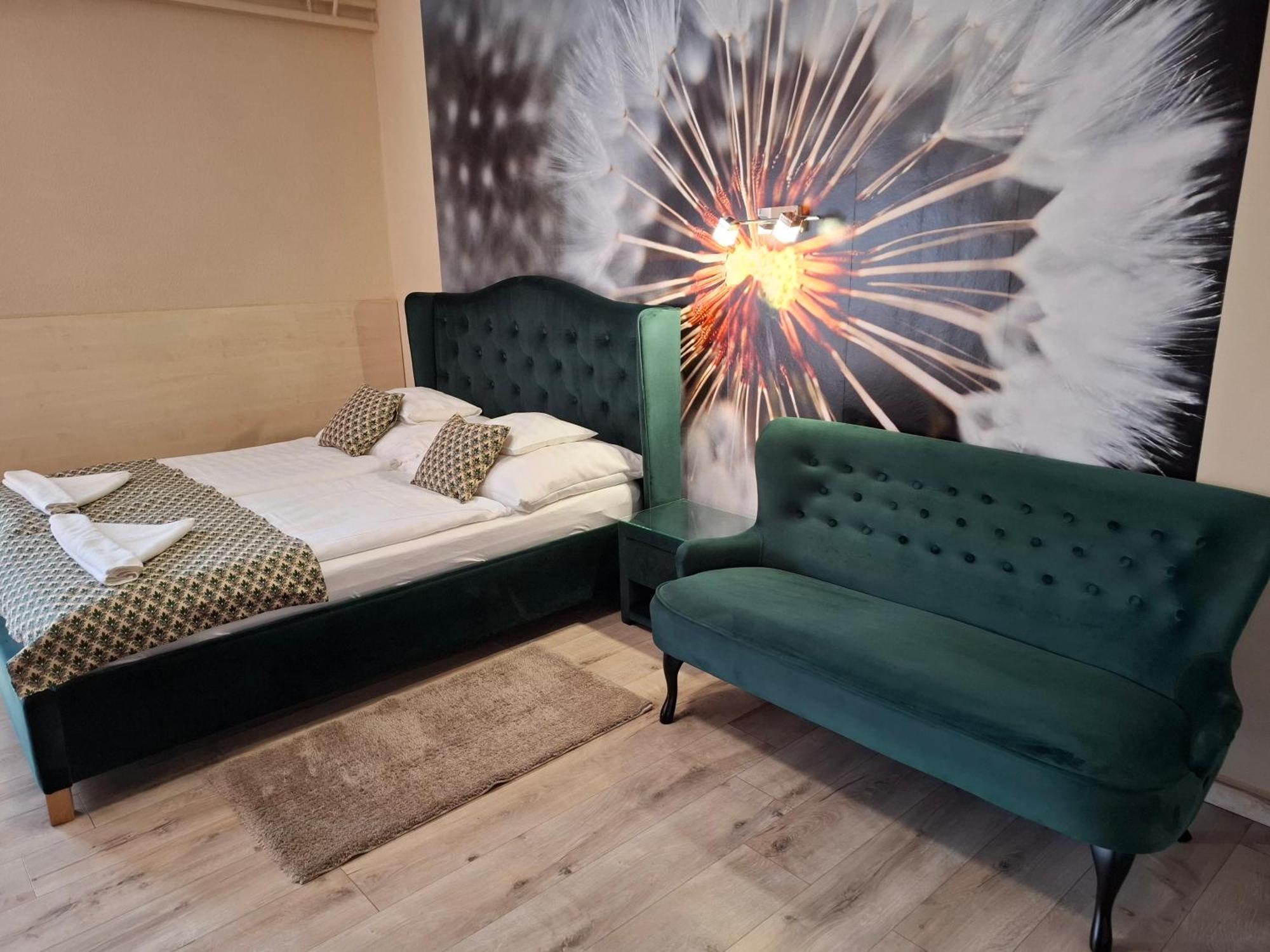 Kek Laguna Wellness Apartmanok Egerszalók Exteriér fotografie